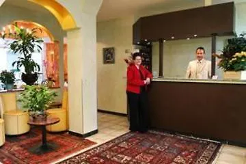 Hotel Garden Saint Martin Parigi